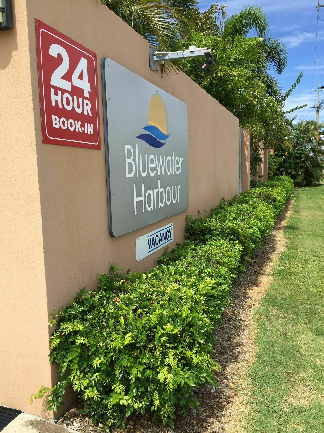 Bluewater Harbour Motel Bowen Zewnętrze zdjęcie
